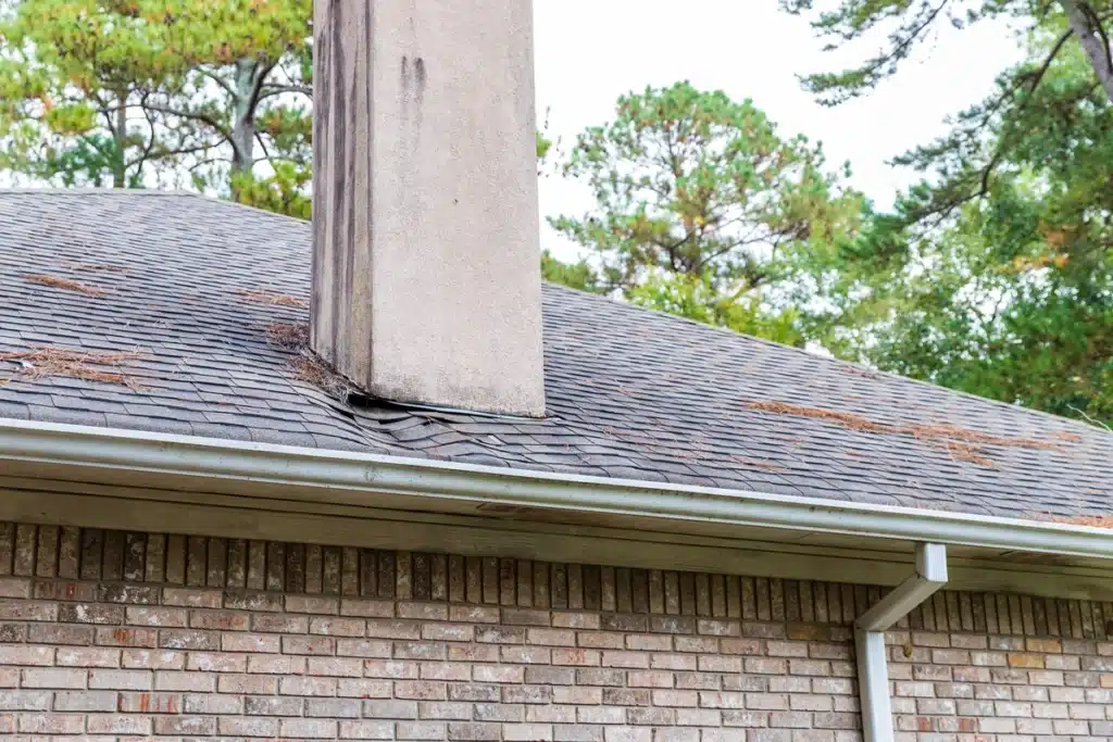 closeup of sagging roof and when to replace