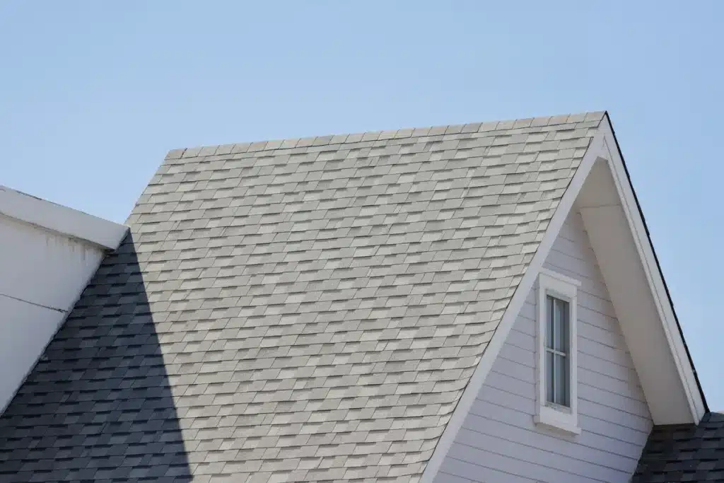 roof-with-architectural-shingles