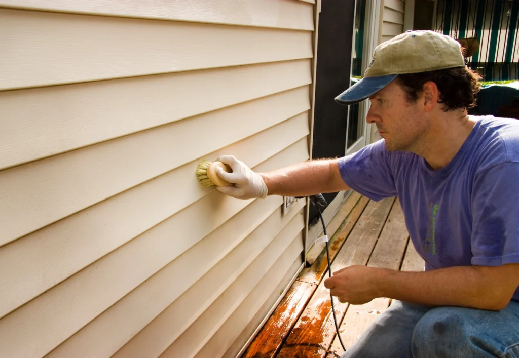how to clean siding by hand