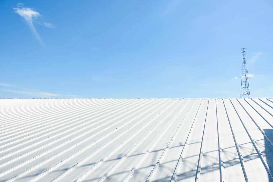 commercial metal roofing-white standing seam metal roofing on commercial building