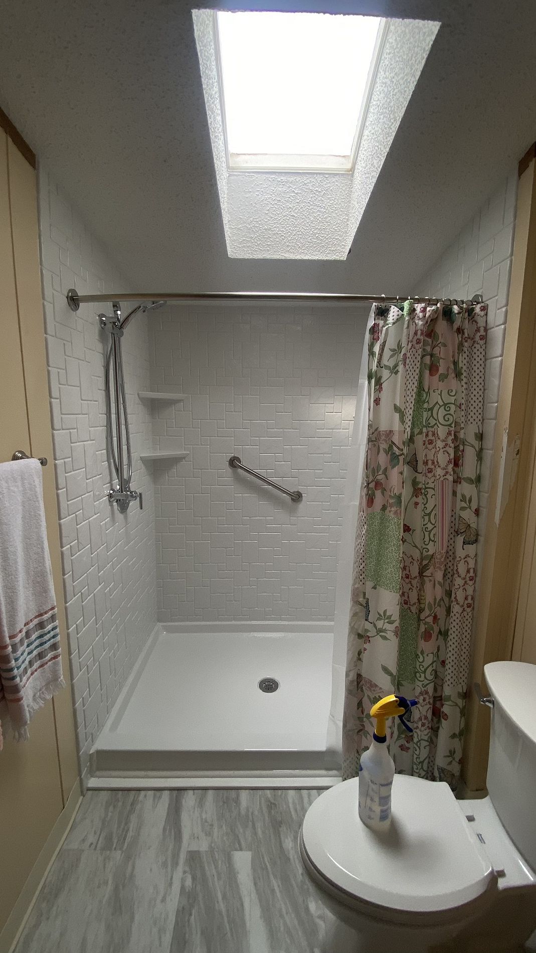 Fremont Bathroom tub to shower