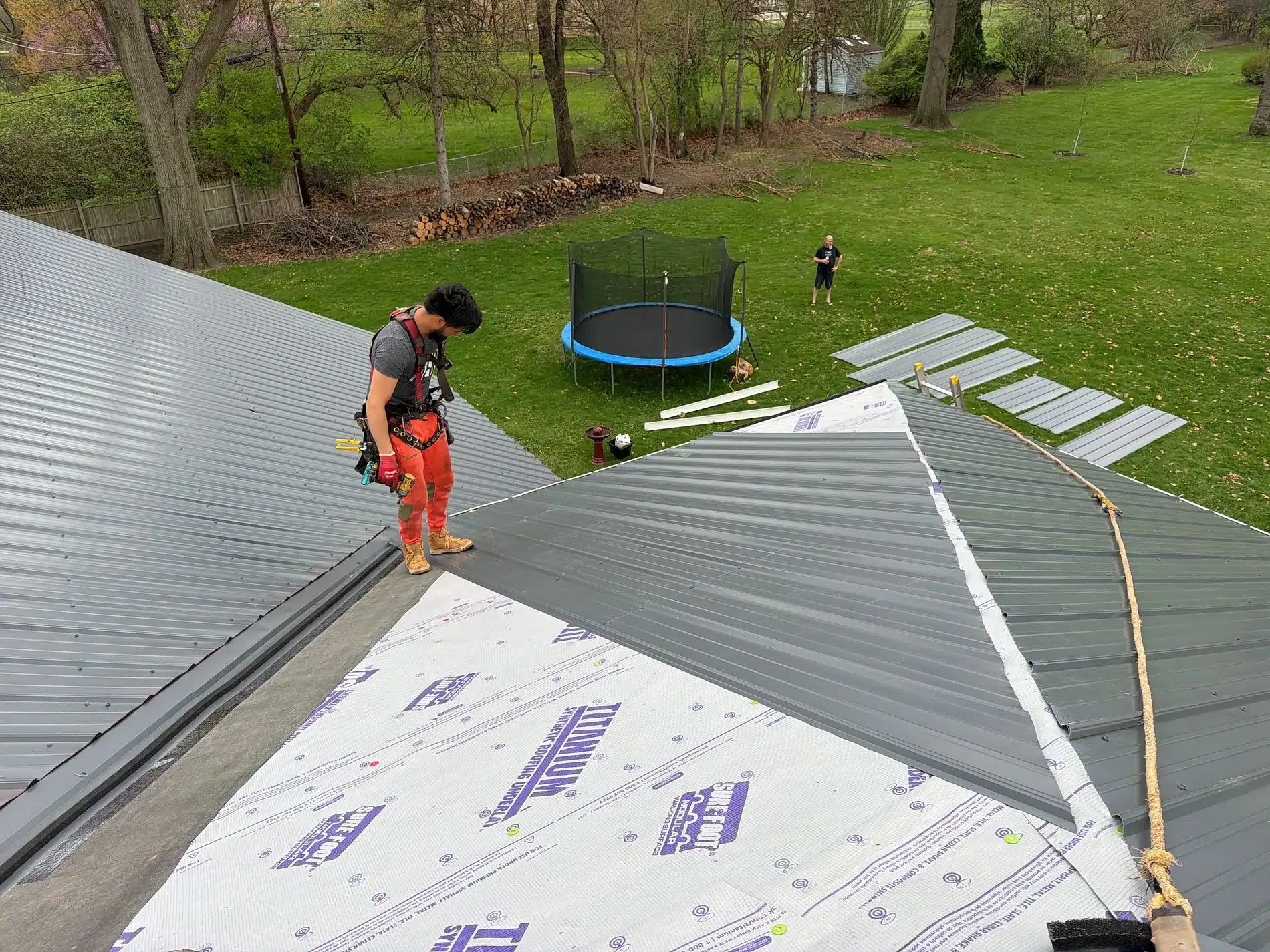 Toledo Roof Shingle to Metal