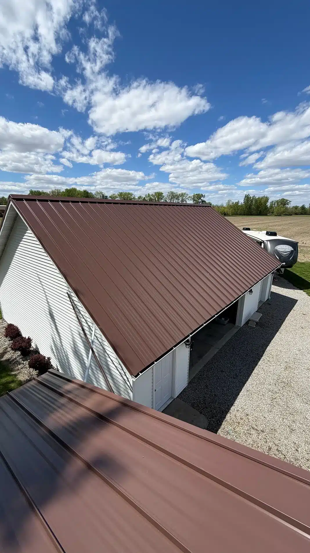 standing seam metal roofs in Deshler