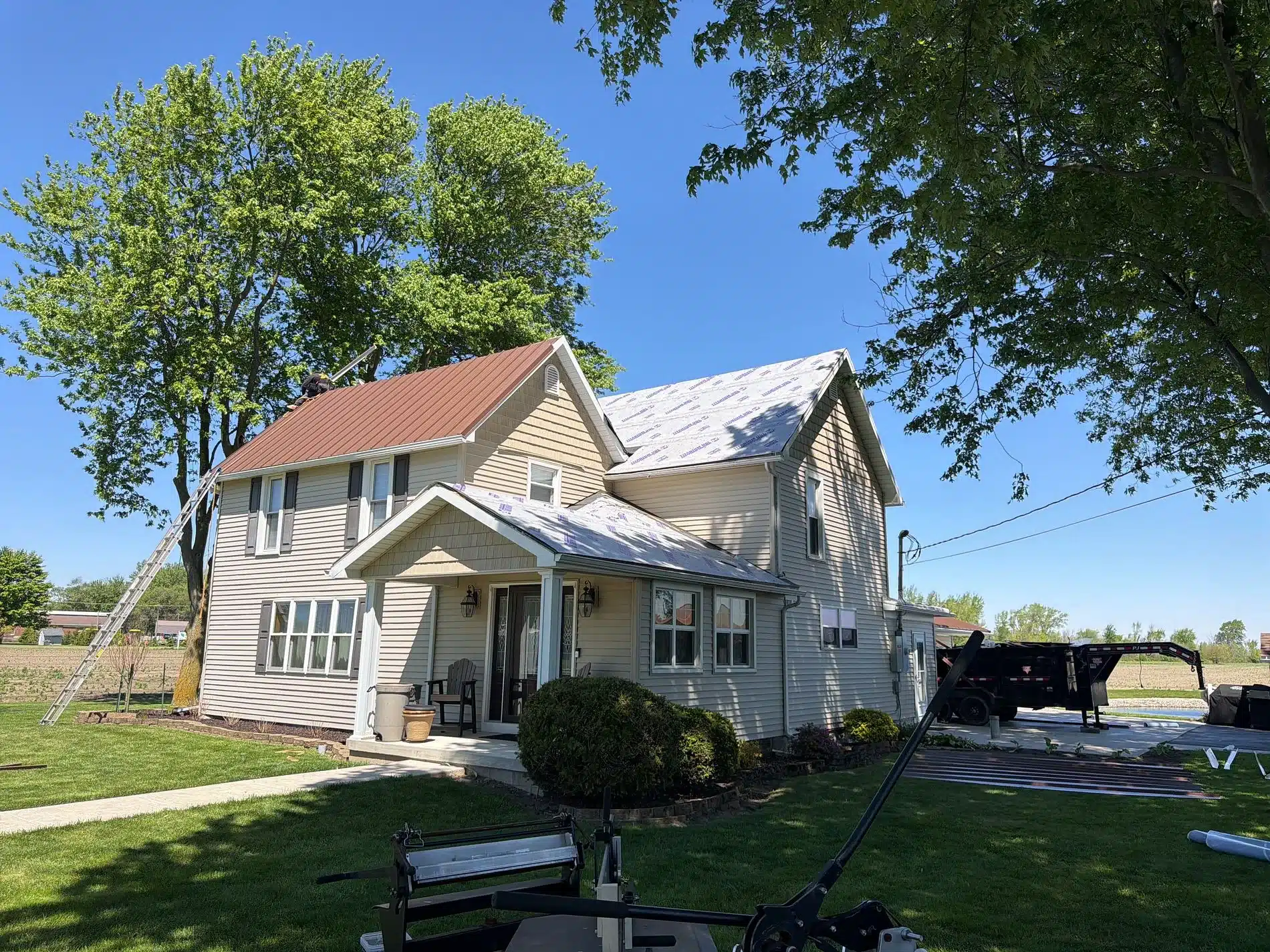 standing seam metal roof in Deshler